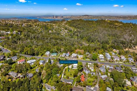 Photo of property in 33b Island Bay Road, Beach Haven, Auckland, 0626