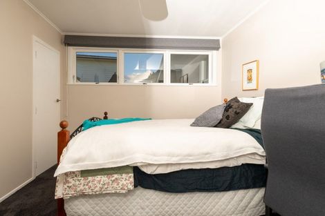 Photo of property in 7 Arlette Place, Massey, Auckland, 0614