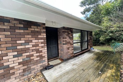 Photo of property in 2/1 Seaford Place, Murrays Bay, Auckland, 0630
