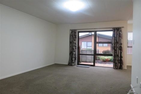 Photo of property in 6/501 Eastbourne Street East, Hastings, 4122