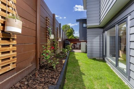 Photo of property in 3b Serrata Place, Browns Bay, Auckland, 0630