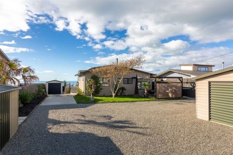 Photo of property in 21 Broadsea Avenue, Ruby Bay, Mapua, 7005