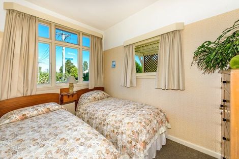 Photo of property in 36 Aorangi Road, Bryndwr, Christchurch, 8053