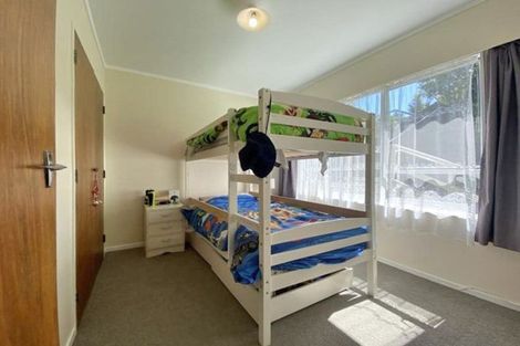 Photo of property in 15b Florio Terrace, Tawa, Wellington, 5028