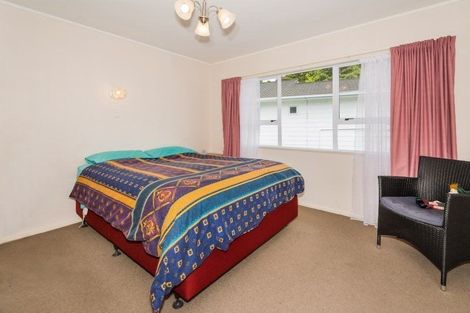 Photo of property in 2/67 Stredwick Drive, Torbay, Auckland, 0630