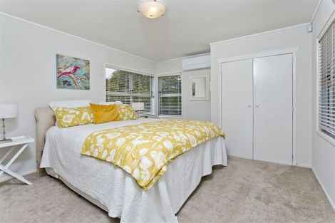 Photo of property in 12 Seaton Road, Murrays Bay, Auckland, 0630