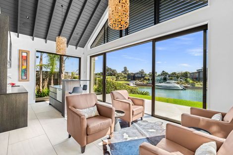 Photo of property in 3 Kuaka Grove, One Tree Point, 0118