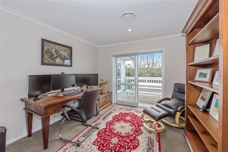 Photo of property in 15 Fern Court, Orewa, 0931