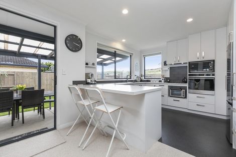 Photo of property in 82 Sterling Gate Drive, Bethlehem, Tauranga, 3110
