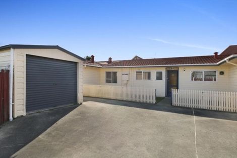 Photo of property in 50b Whites Line West, Woburn, Lower Hutt, 5010