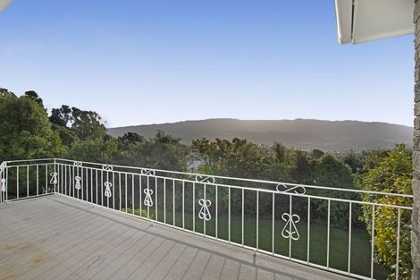 Photo of property in 13 Wilmshurst Place, Tawa, Wellington, 5028