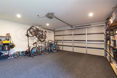 Photo of property in 2 Dyer Lane, Cambridge, 3434