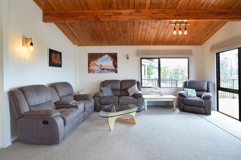 Photo of property in 3 Pine Grove, Tairua, 3508