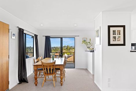 Photo of property in 9 Van Dyke Place, West Harbour, Auckland, 0618