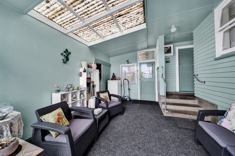 Photo of property in 4 Murray Avenue, Hawera, 4610