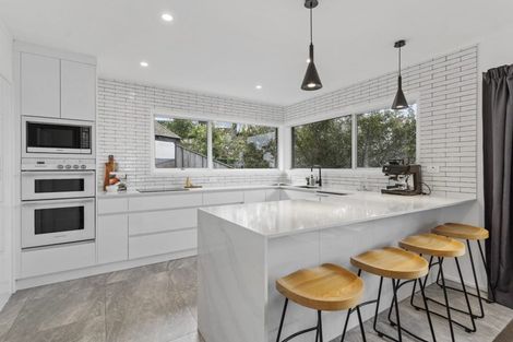 Photo of property in 50 Hadfield Street, Beach Haven, Auckland, 0626