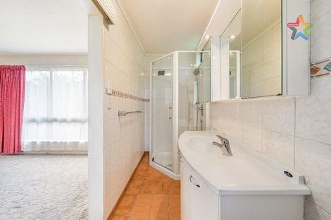 Photo of property in 236 Major Drive, Kelson, Lower Hutt, 5010