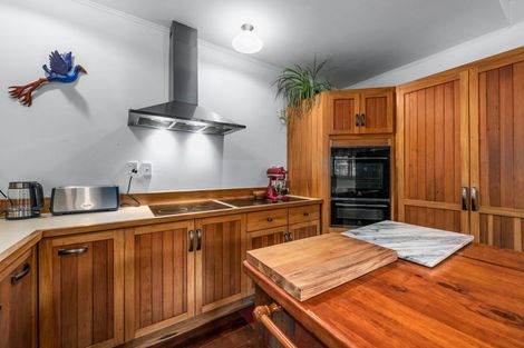 Photo of property in 361 Main Road North, Brown Owl, Upper Hutt, 5018