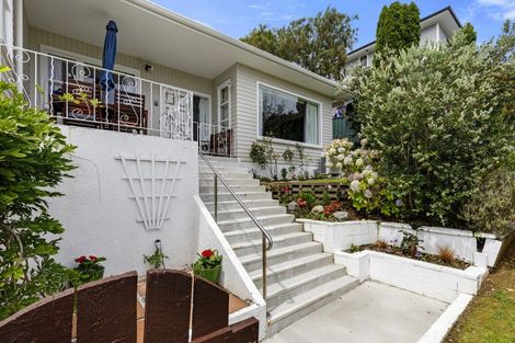 Photo of property in 27 Lord Street, Stokes Valley, Lower Hutt, 5019