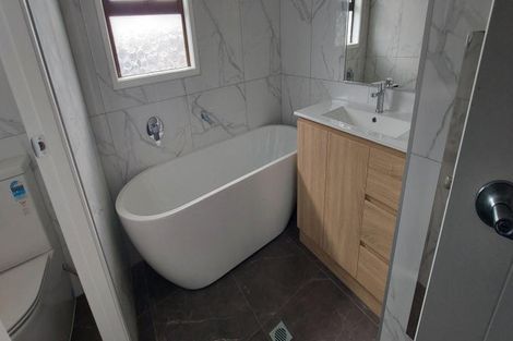 Photo of property in 708 Te Atatu Road, Te Atatu Peninsula, Auckland, 0610