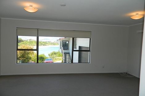 Photo of property in 5a Vella Street, Titahi Bay, Porirua, 5022