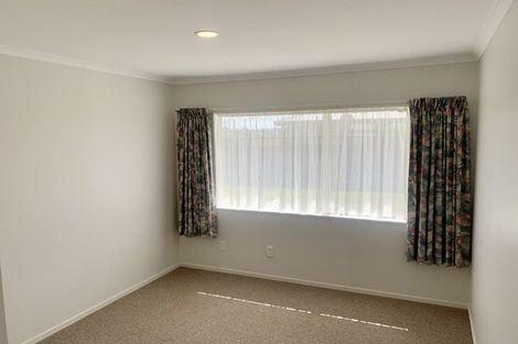 Photo of property in 8 Caesar Roose Drive, Glenview, Hamilton, 3206
