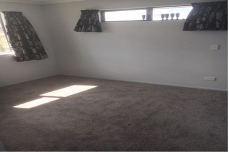 Photo of property in 100 Strauss Drive, Rolleston, 7614