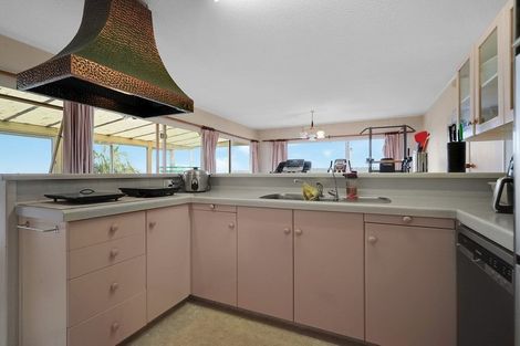 Photo of property in 16 Taitua Drive, Te Atatu South, Auckland, 0610