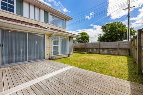 Photo of property in 4/1 Waikare Avenue, Waiwhetu, Lower Hutt, 5010