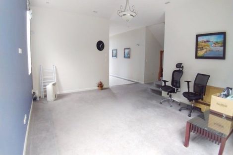 Photo of property in 17 Zara Court, Windsor Park, Auckland, 0632