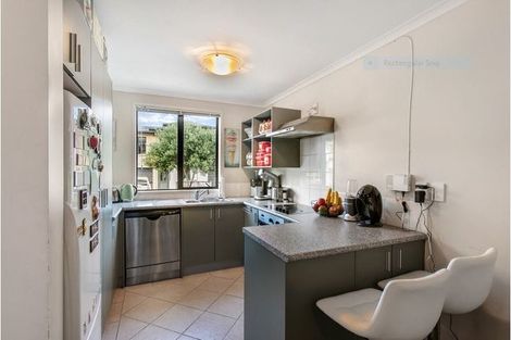 Photo of property in 63 Barnea Circle, Glen Eden, Auckland, 0602