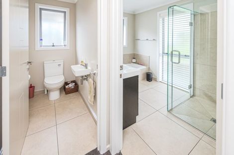 Photo of property in 5 Lithgow Drive, Otamatea, Whanganui, 4500