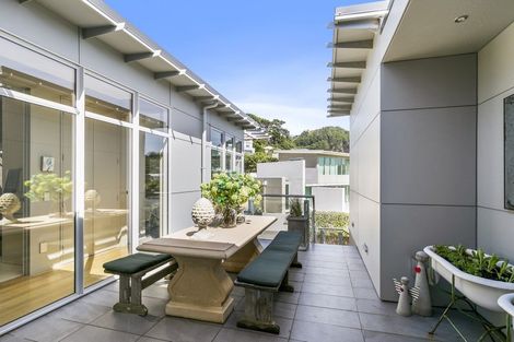 Photo of property in 63 Burnham Street, Seatoun, Wellington, 6022