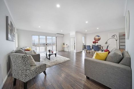 Photo of property in 39 Jadewynn Drive, Massey, Auckland, 0614