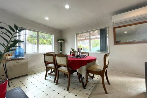 Photo of property in 110 Bob Charles Drive, Golflands, Auckland, 2013