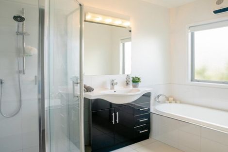 Photo of property in 9 Bell Bird Rise, Picton, 7220