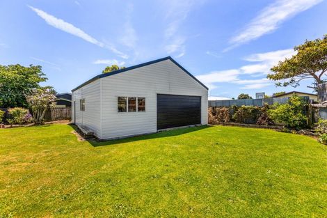 Photo of property in 5 Newbury Place, Waitara, 4320