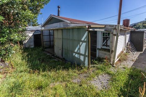 Photo of property in 6 Rochfort Street, Greymouth, 7805
