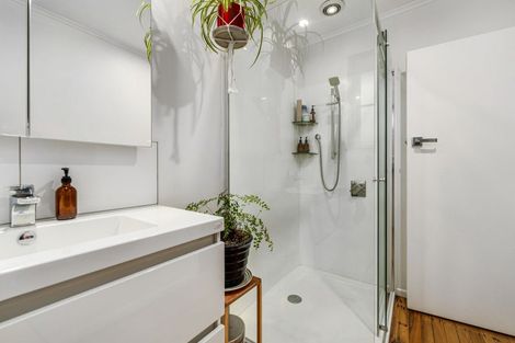 Photo of property in 3 Juliana Place, Awapuni, Palmerston North, 4412