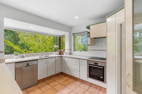 Photo of property in 17 Highland Place, Avonhead, Christchurch, 8042