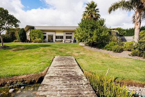 Photo of property in 291 Napier Road, Kelvin Grove, Palmerston North, 4470