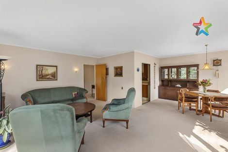 Photo of property in 455 Stokes Valley Road, Stokes Valley, Lower Hutt, 5019