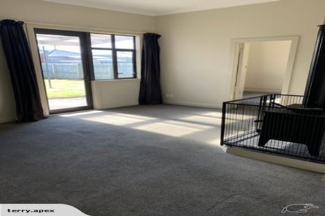 Photo of property in 220 Oxford Street, South Dunedin, Dunedin, 9012
