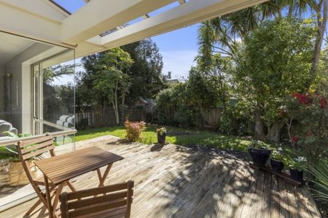 Photo of property in 2/35 Manuka Street, Stokes Valley, Lower Hutt, 5019