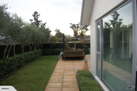 Photo of property in 15 Pentonville Close, Westmorland, Christchurch, 8025