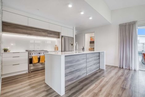 Photo of property in 30 Awatea Drive, Whitianga, 3510