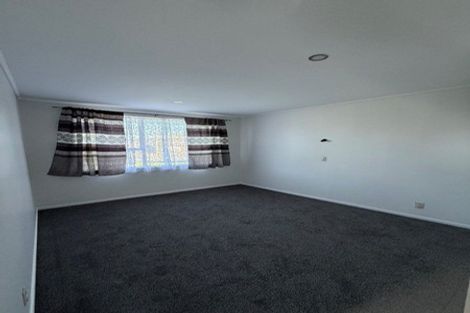 Photo of property in 51 Sturges Road, Henderson, Auckland, 0612