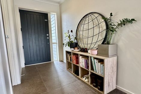 Photo of property in 13 Charlotte Crescent, Dinsdale, Hamilton, 3204