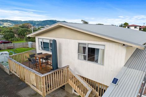 Photo of property in 43 Dixie Street, Te Horo Beach, Otaki, 5581