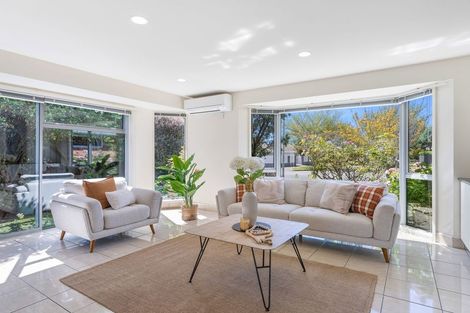 Photo of property in 43 Berkshire Drive, Avonhead, Christchurch, 8042